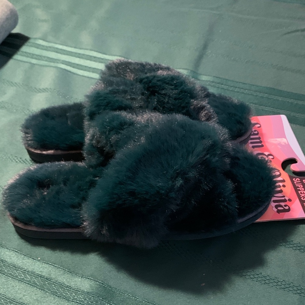 Sam & Olivia Plush Fuzzy Slide Slippers - Teal Green - Picture 5 of 8